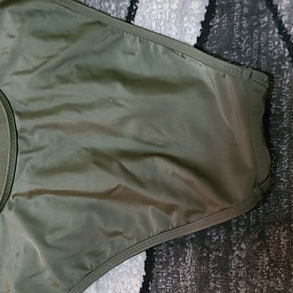 MOSSIMO ONE-PIECE V-NECK CROCHET SWIMSUIT - Picture 12 of 12